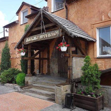 Okolitsa Hotel Kosovshchina Buitenkant foto