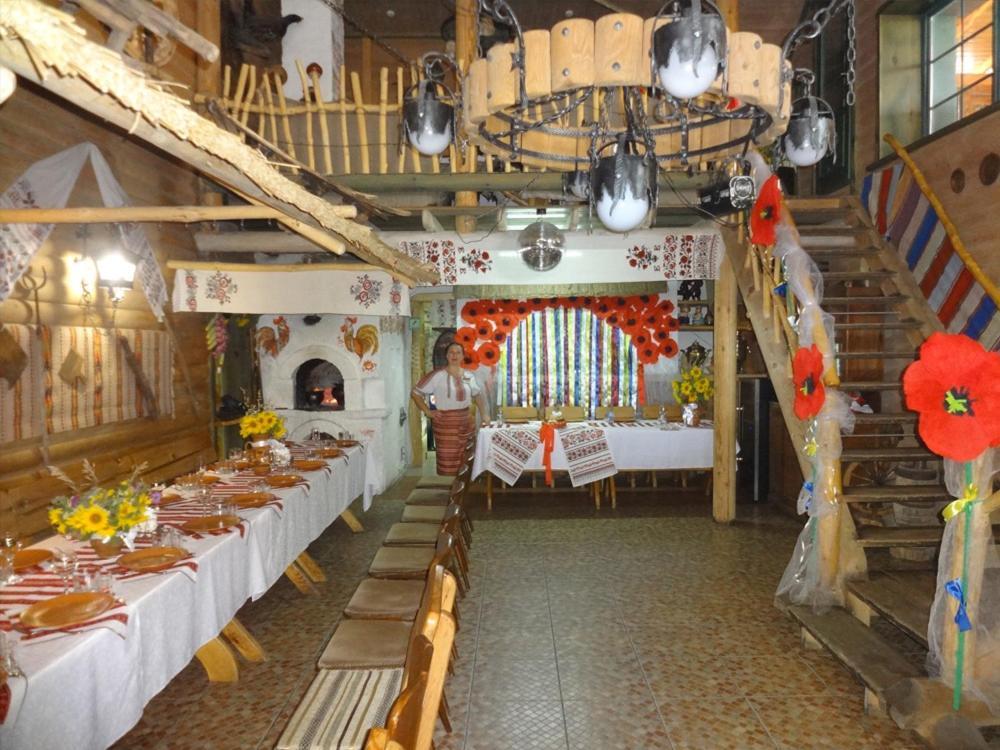 Okolitsa Hotel Kosovshchina Buitenkant foto