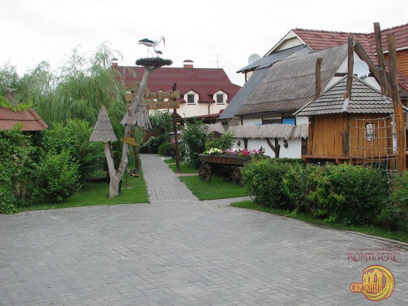 Okolitsa Hotel Kosovshchina Buitenkant foto
